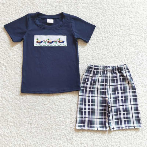 BSSO0128  Boys Embroidered Cartoon Navy Blue Short Sleeve Plaid Shorts Set