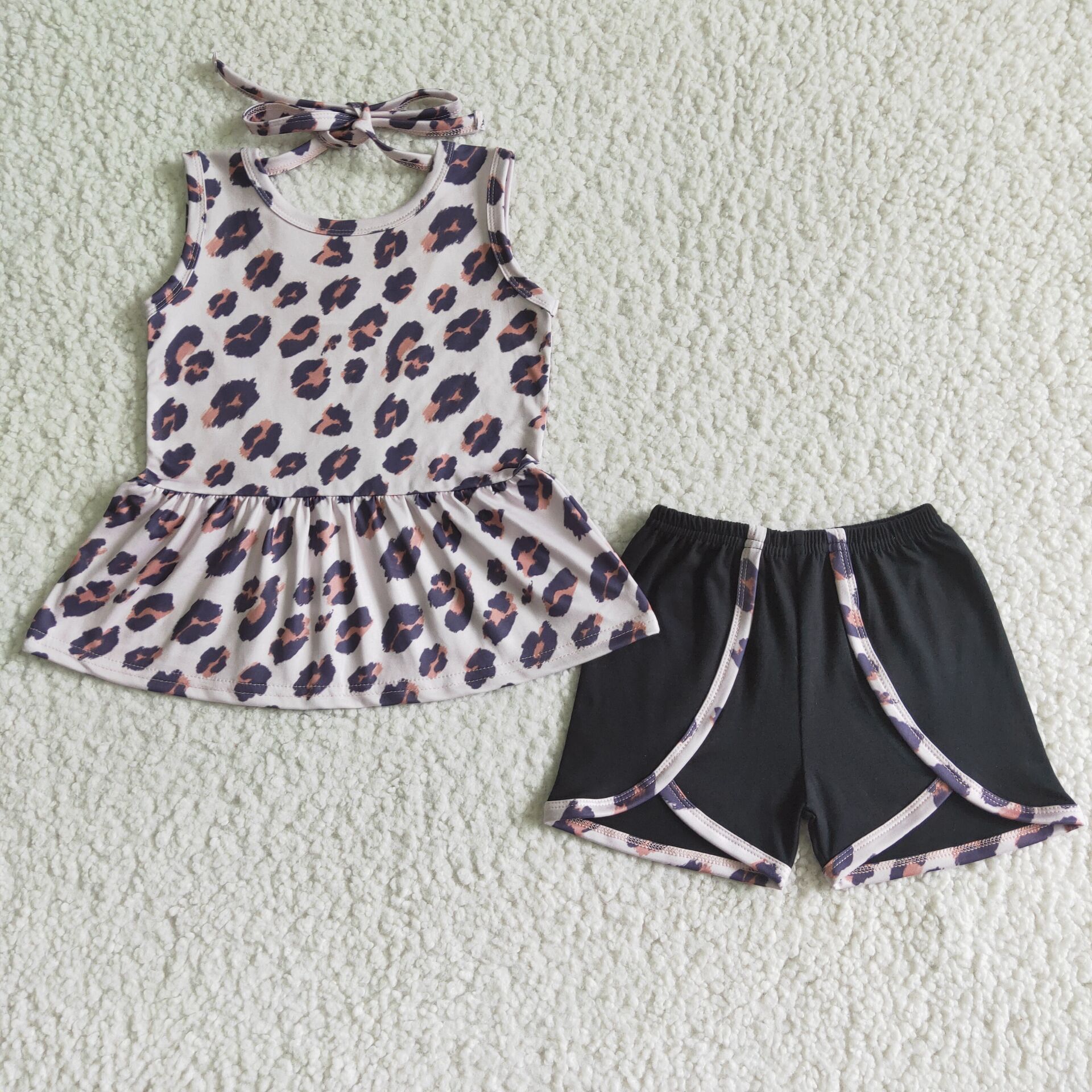 GSSO0052   Girls Sleeveless Leopard Black Shorts Set