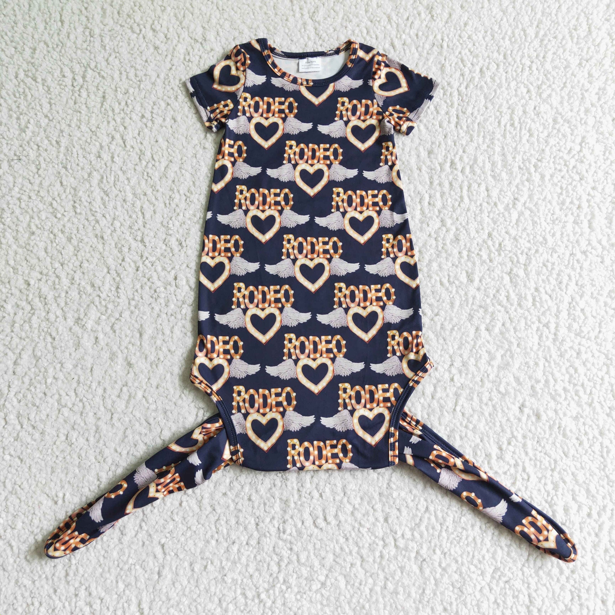 NB0006 Baby girls Rodie  gown for sleepwear