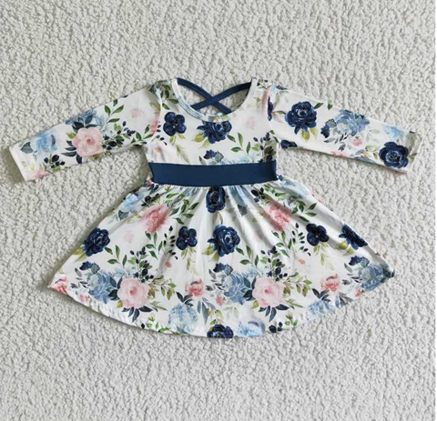 6 A8-5 blue floral dress