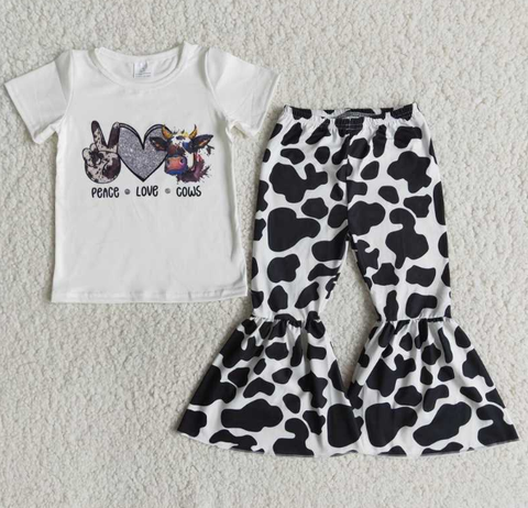 E12-26 Gesture Love Cow Short Sleeve Cow Pattern Flared Pants set