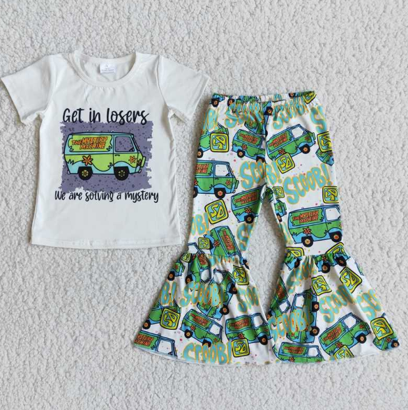 E8-2 White Short Sleeve SCOOB Flared Pants Set