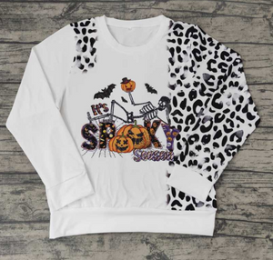 BT0064 Spooky season pumpkin leopard adult Halloween shirt