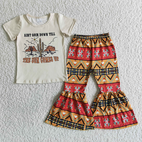B14-28 Western Style Baby Girls Short Sleeve and Bell Bottoms Pants Sets